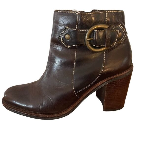 Matisse Brown Leather Heeled Booties Size 7 - Picture 1 of 8